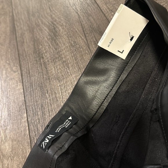 Brand New Zara Faux Leather Leggings - Picture 2 of 4